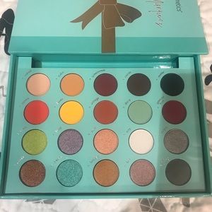 bh Cosmetics Daisy Marquez 20 palette eye shadow